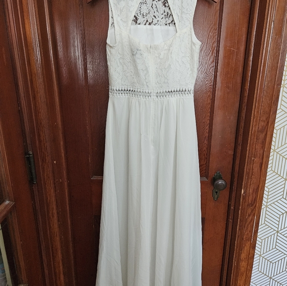 New Truth and Fable white lace dress - Picture 3 of 6